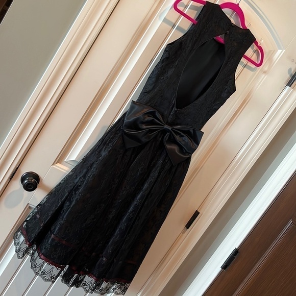 JESSICA McClintock Gunne Sax Whimsigoth black lace dress large bow open back S - Picture 3 of 17